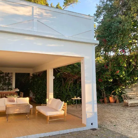 Mont Astral بيت ضيافة 3*